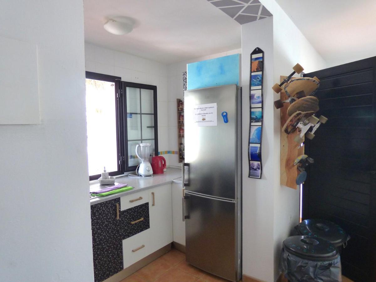 La Fresa Hostel Corralejo Bagian luar foto