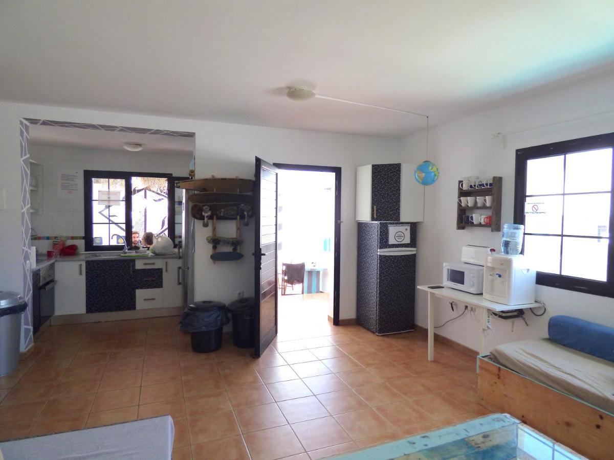 La Fresa Hostel Corralejo Bagian luar foto
